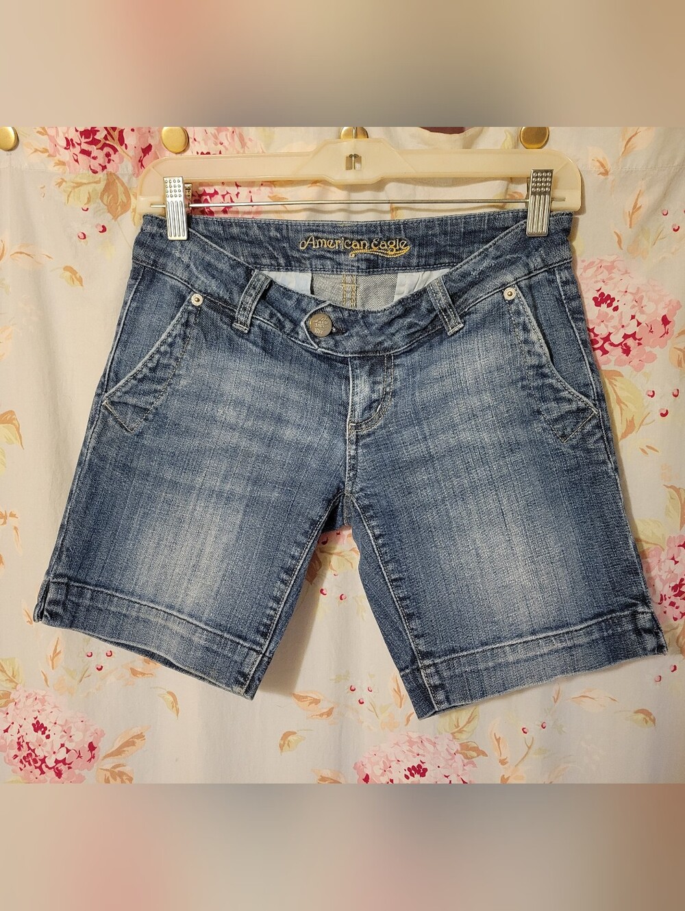 Awesome Vintage Y2K American Eagle Low-Rise Denim Jean Shorts Size 2 EUC